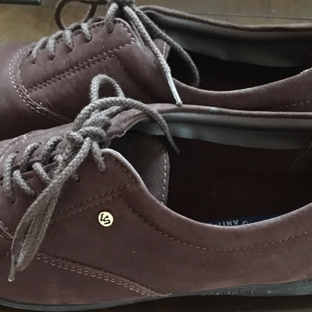Brown Suede Leather Size 7 Easy Spirit Tie Shoes